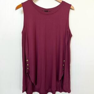 New SHIELA ROSE Sleeveless Top Wine Button Side Accent Women’s SIZE Medium